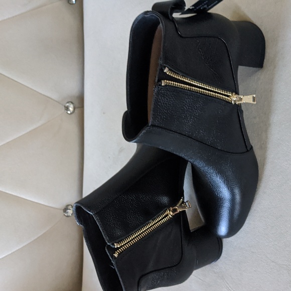 Jack Rogers women's Berkeley Booties Back Leather Size 8 - Picture 11 of 11